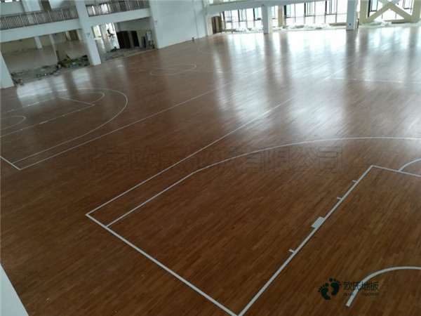 學校籃球場木地板批發價格